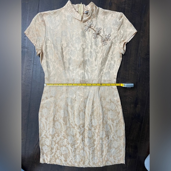 Vintage Breakin’ Loose Oriental Style Gold Dress Size 9/10 - Picture 5 of 7